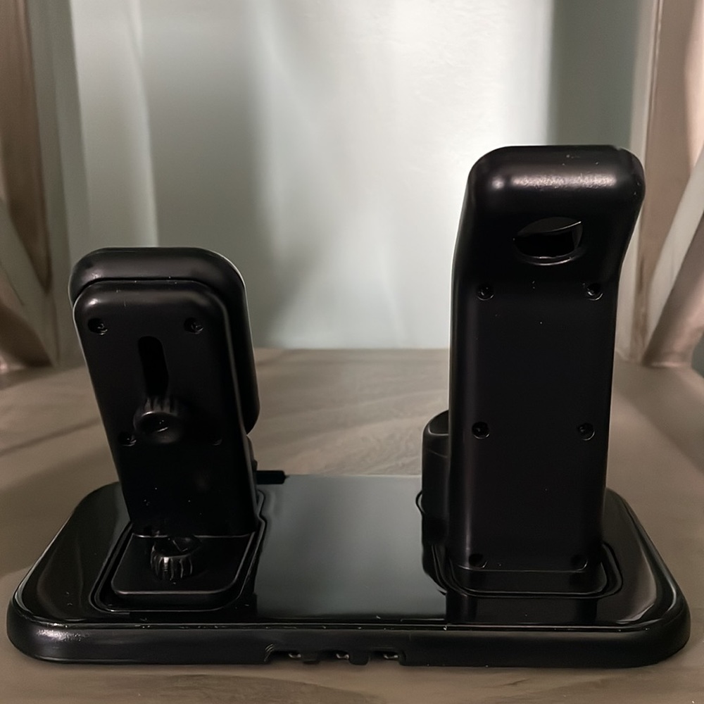 3-in-1 apple nightstand charging station - Picture 2 of 5